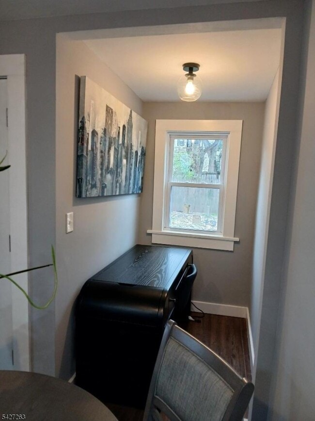 Photo - 17 Thomas St