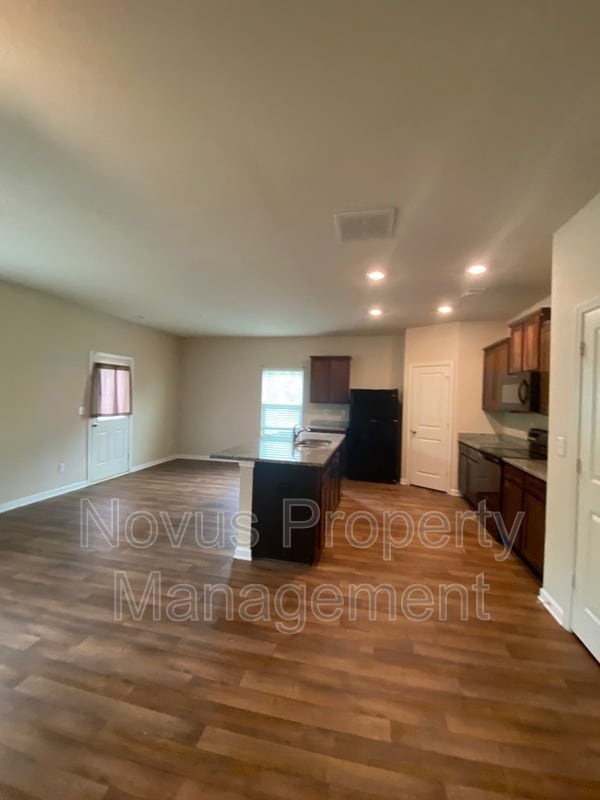 Photo - 347 Augusta Woods Dr