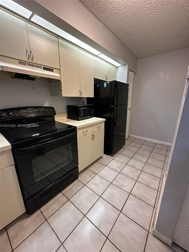 8600 SW 212th St Unidad 105