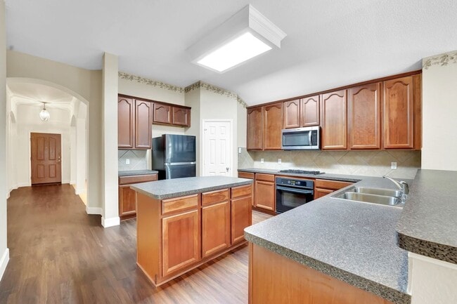 Photo - 12618 Red Hawk Dr