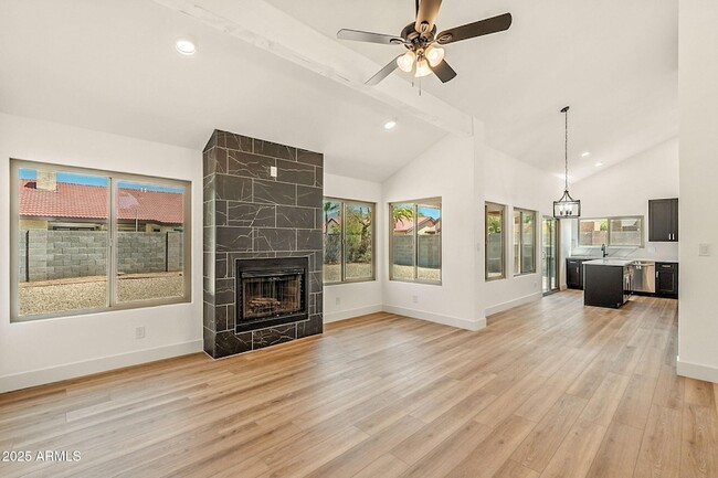 Building Photo - 11128 E Sahuaro Dr Rental