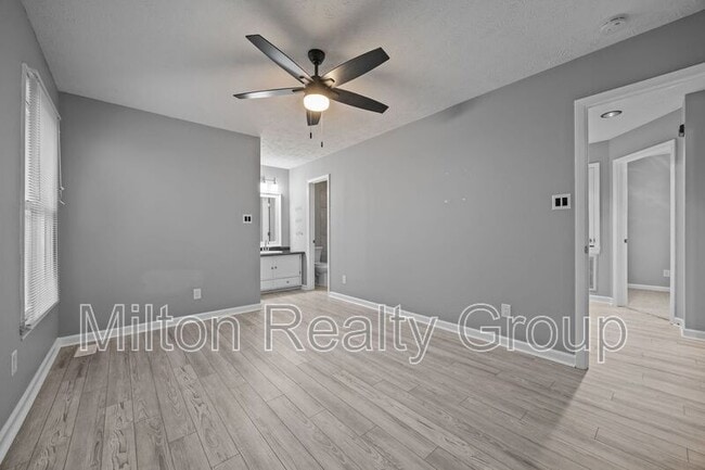 Photo - 4320 Falls Dr