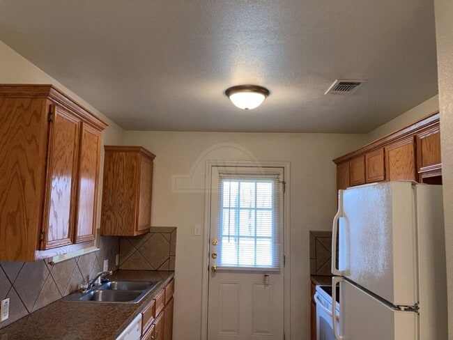 Photo - 3205 Baldwin Loop