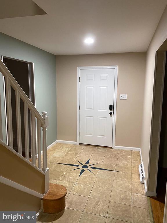 Photo - 415 Monmouth Dr