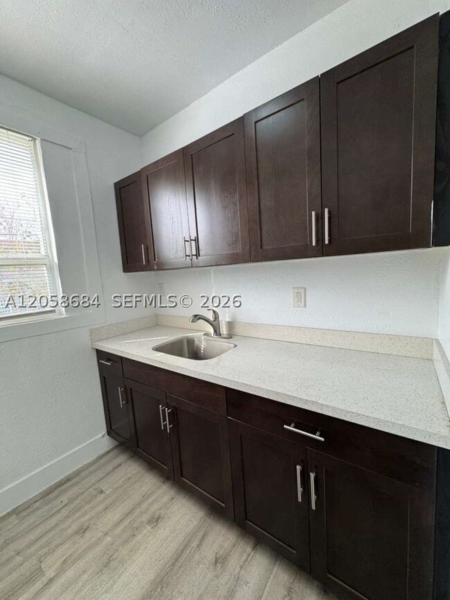 Photo - 676 SW 2nd St Unit 1