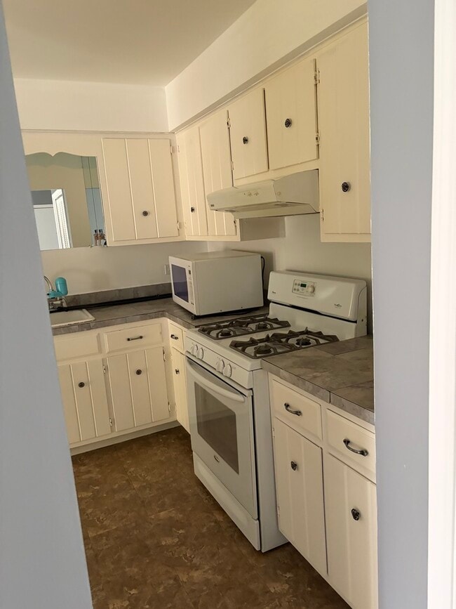 Photo - 7131 Hickory St