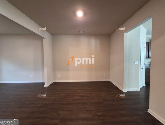 Photo - 533 Moline Wy