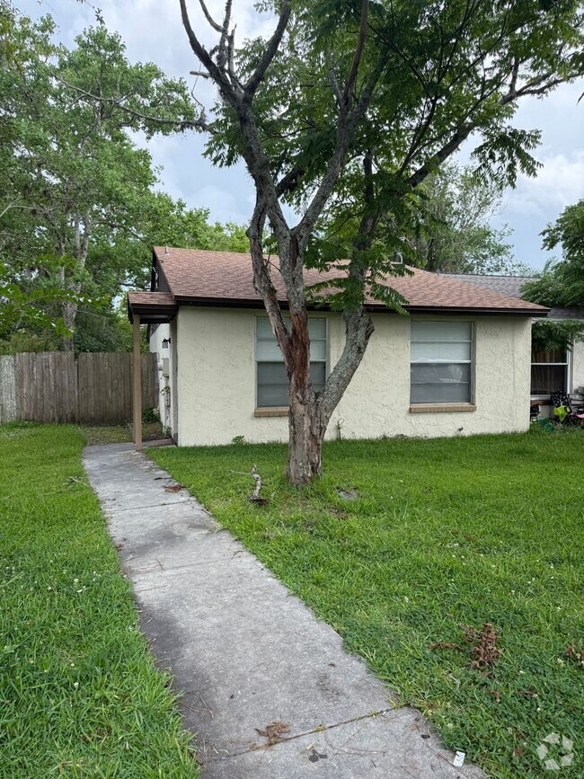 Building Photo - Nice 2/1 locted in Orange Park Rental
