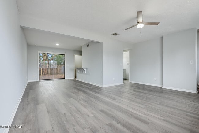 Photo - 505 Palermo Rd