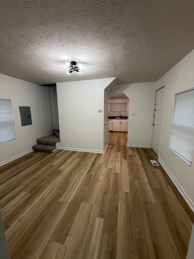 Photo - 1305 Avenue C