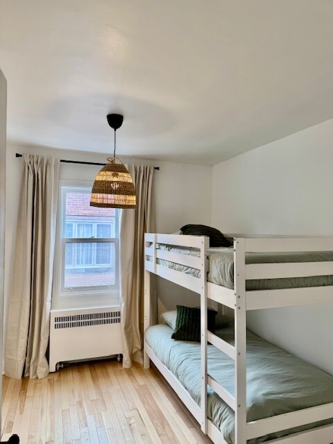 Single beds - 4838 Av Isabella Unit 4838