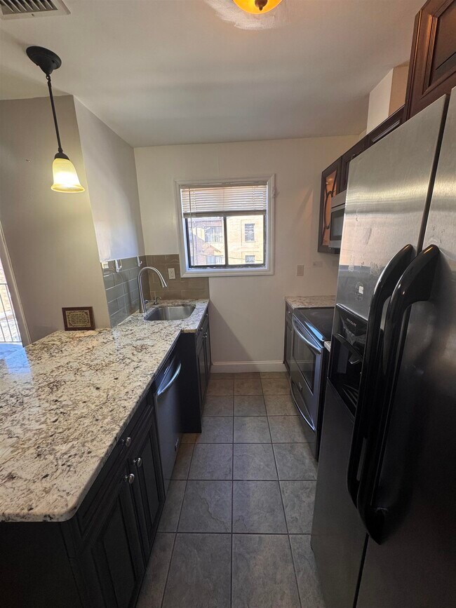 Photo - 6409 Granton Ave Unit 1D