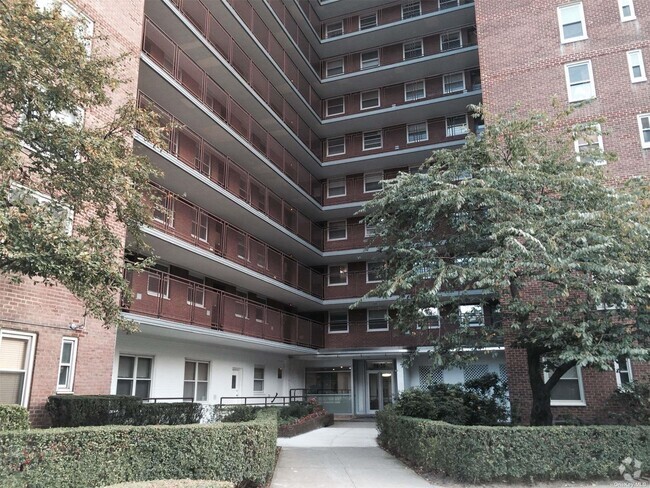 Building Photo - 97-40-97-62 62nd Dr Unit 2G Rental