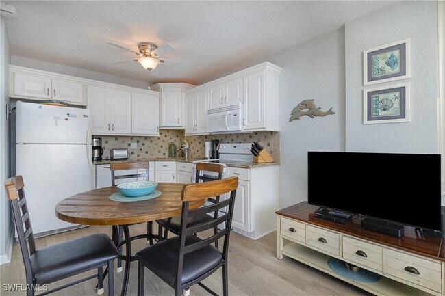 Photo - 7330 Estero Blvd Unidad 906