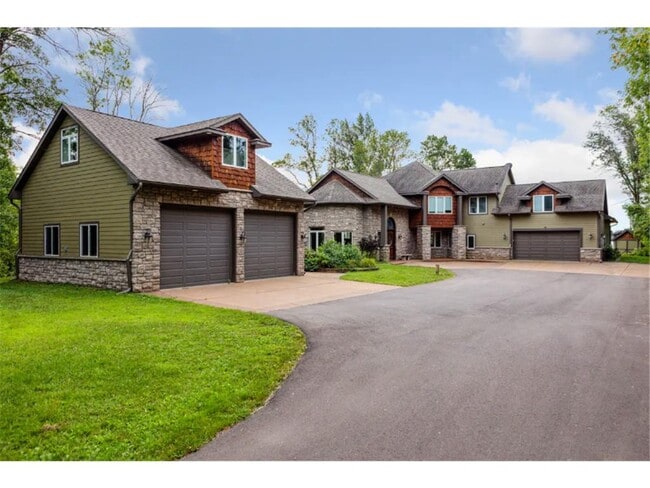 Photo - 50474 Bayside Ave