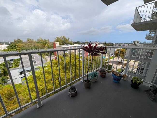 Photo - 1470 NE 125th Terrace Unidad 709