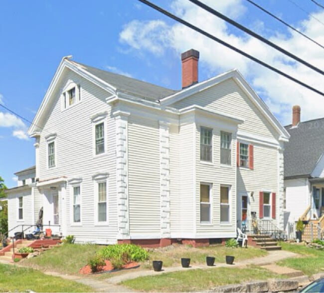 Building Photo - 289 Main St Rental