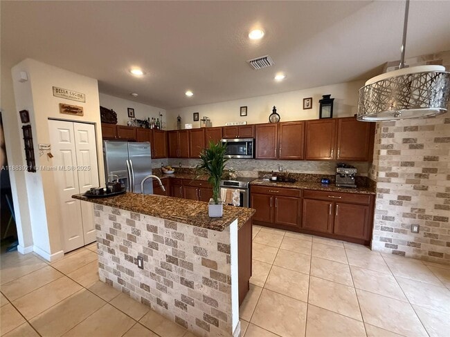 Photo - 11922 SW 154th Path