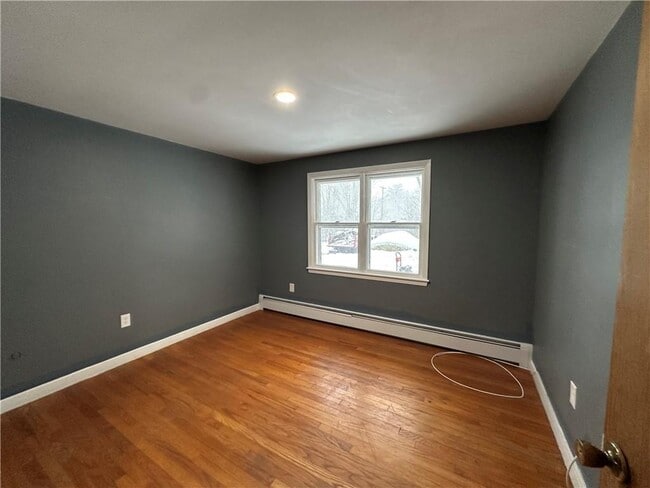 Photo - 41 Hartford Pike