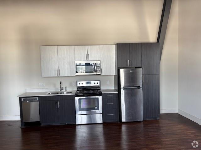 Building Photo - 806 Sampson St Unit 422 Rental