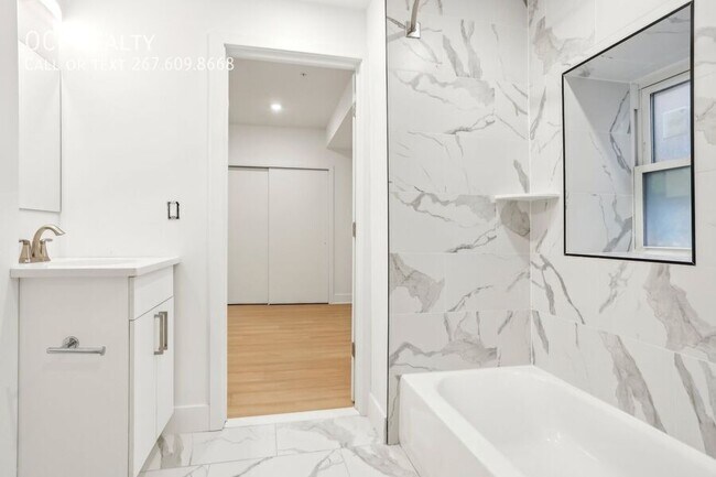 Photo - 3952 Lancaster Ave Unit 002