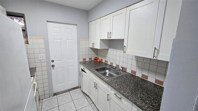 Photo - 1874 NE 161st St Unit 1874