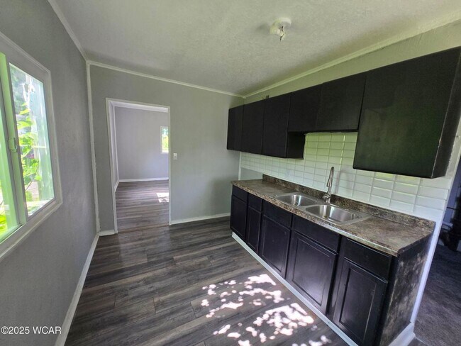 Photo - 510 Cortlandt Ave