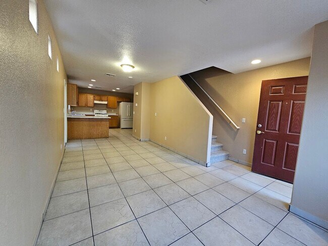 Photo - Spacious 4BD/3BA Home with Mountain Views in Las Vegas!