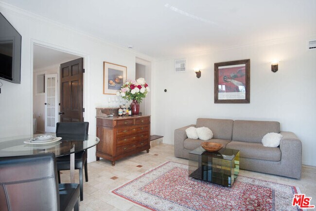 Photo - 8298 Presson Pl