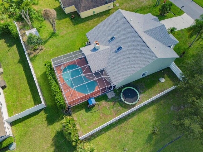 Photo - 1900 SW Logwood Rd