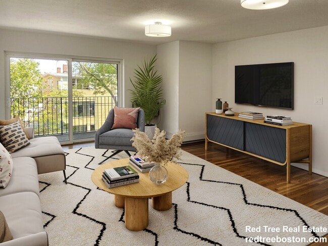 Photo - 880 E 4th St Unit 3