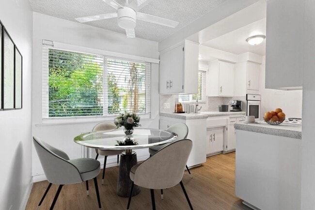 Photo - Huntington Villas