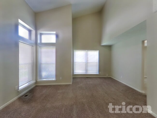 Photo - 6907 Tartan Ct