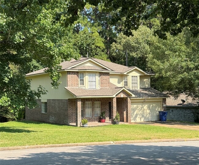 Building Photo - 302 Inverness Dr Rental