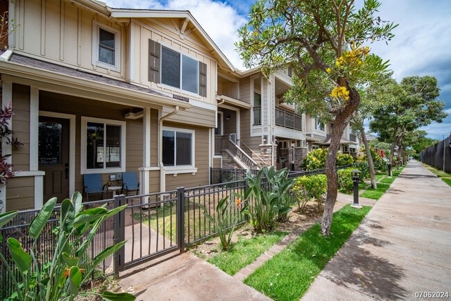 Photo - 3 BD/2.5 BA Townhome in Awakea at Mehana in Kapolei