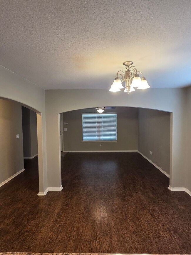 Photo - MUST SEE CHARMING HOME!