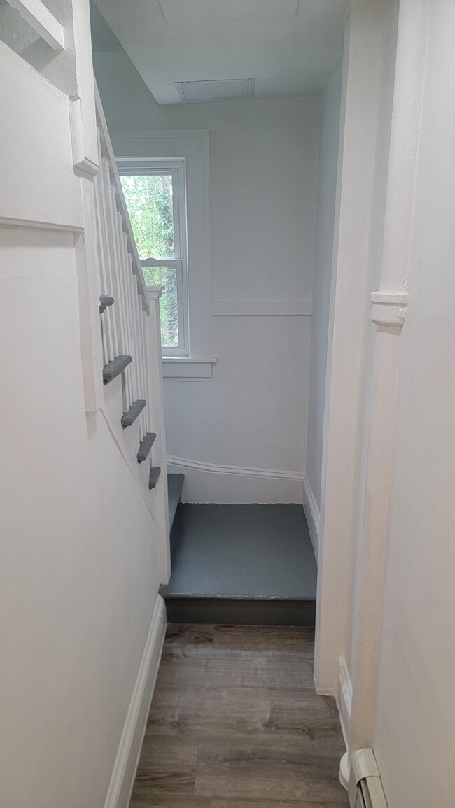 Photo - 24 Pine Hill St