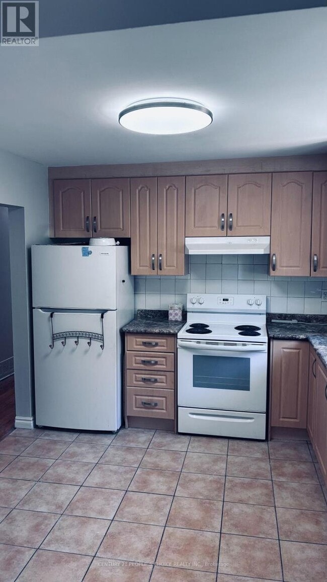 Photo - 812 Ellesmere Rd