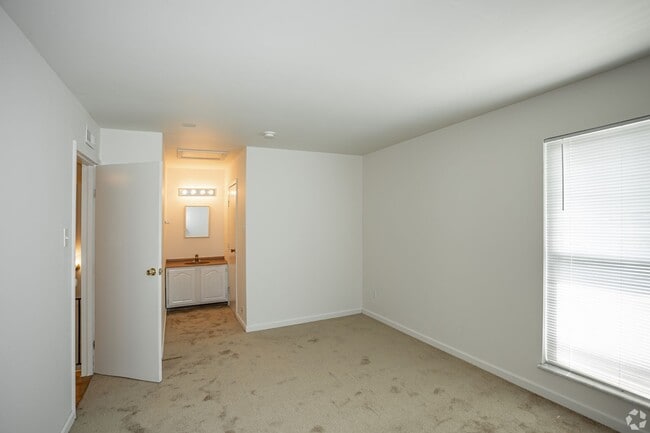 River Trace Townhomes