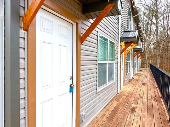 Photo - 511 Glenstone Springs Dr