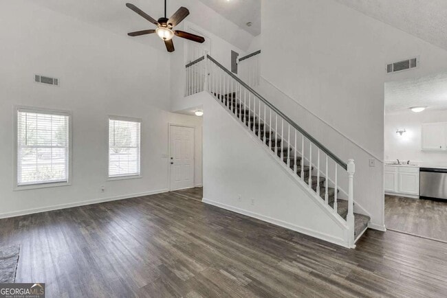 Photo - 932 Clayton St