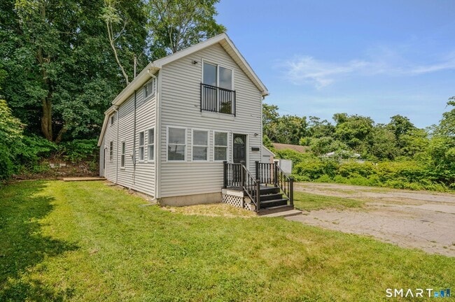 Photo - 115 Pequot Ave