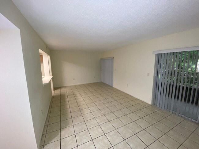Photo - 130 Jasmine Woods Ct Unit 12A