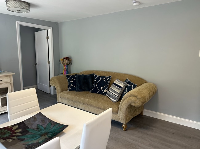 Photo - 493 Castle Dr Unit 493B