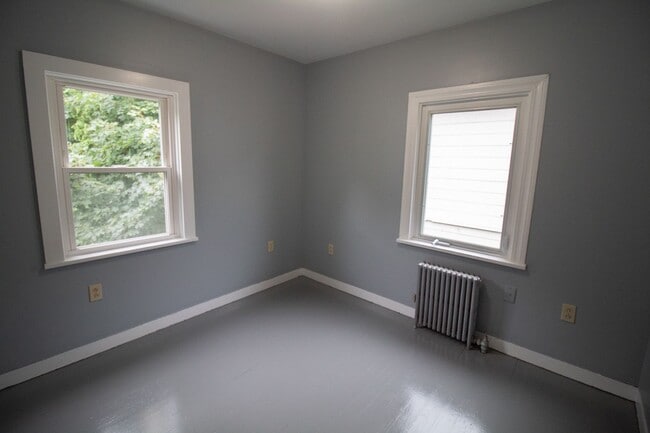 Photo - 207 Maple St Unit 3