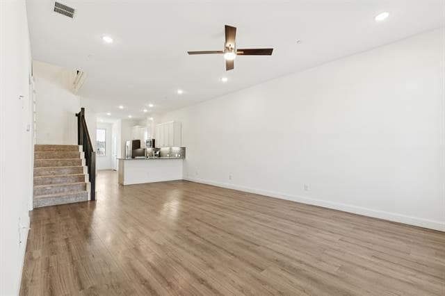 Photo - 7143 Buchanan Dr