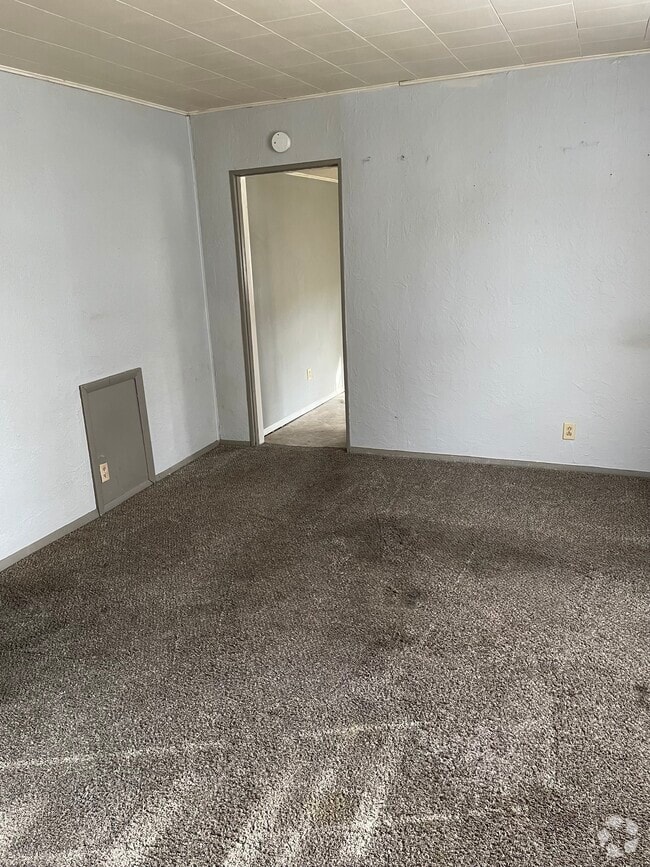 Building Photo - 914 S Market St Rental