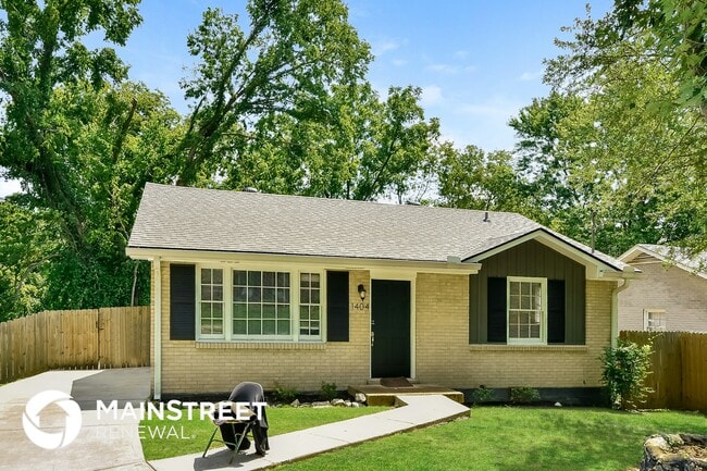 Photo - 1404 Crockett Ct