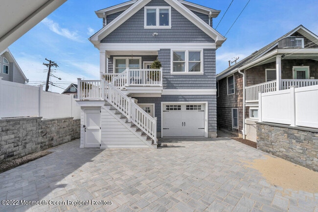 Photo - 368 1st Ave