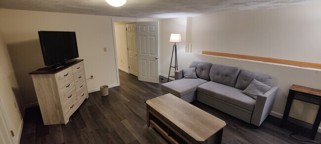 Building Photo - 23 Deer Path